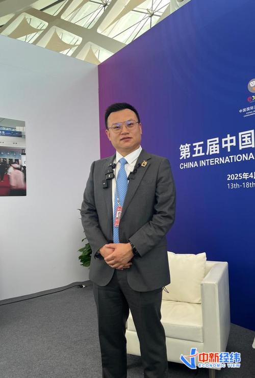 瑞幸咖啡CEO郭谨一:一季度同店销售率转正,印证了中国市场巨大的需求潜力